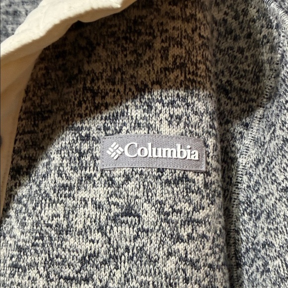 Columbia Gray and White Women's Sweatshirt - Picture 6 of 8